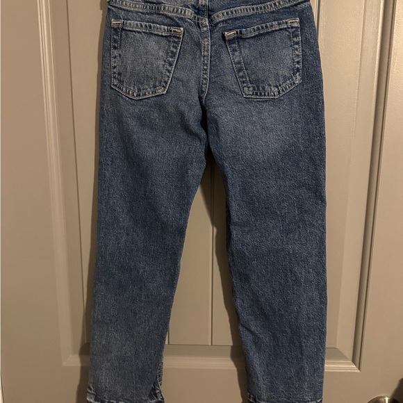 GAP Blue Jeans - Picture 2 of 5
